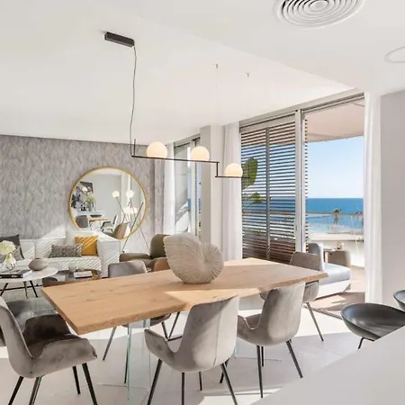 Theedgebythesea Rhino Apartment