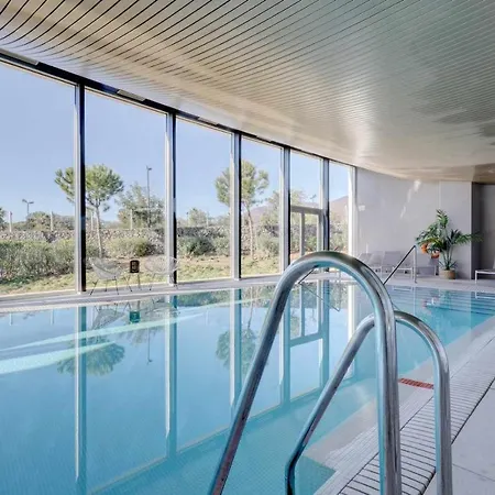 Theedgebythesea Rhino Apartment